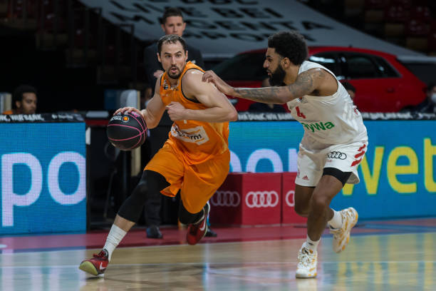 且成功逆转 且成功逆转