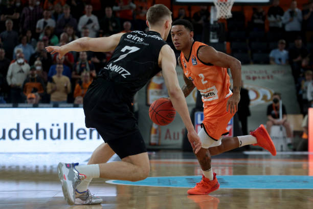 经过多方比 经过多方比